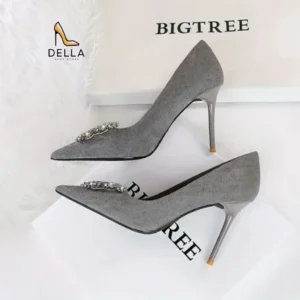 Pointed Toe High Heels with Bow – Elegant Beauty